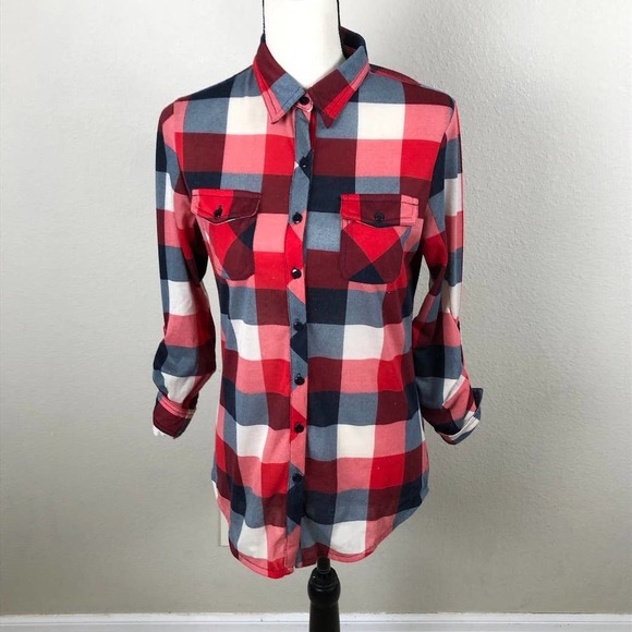 R N B shirt red black check roll tab button up pockets casual size medium - Picture 11 of 16
